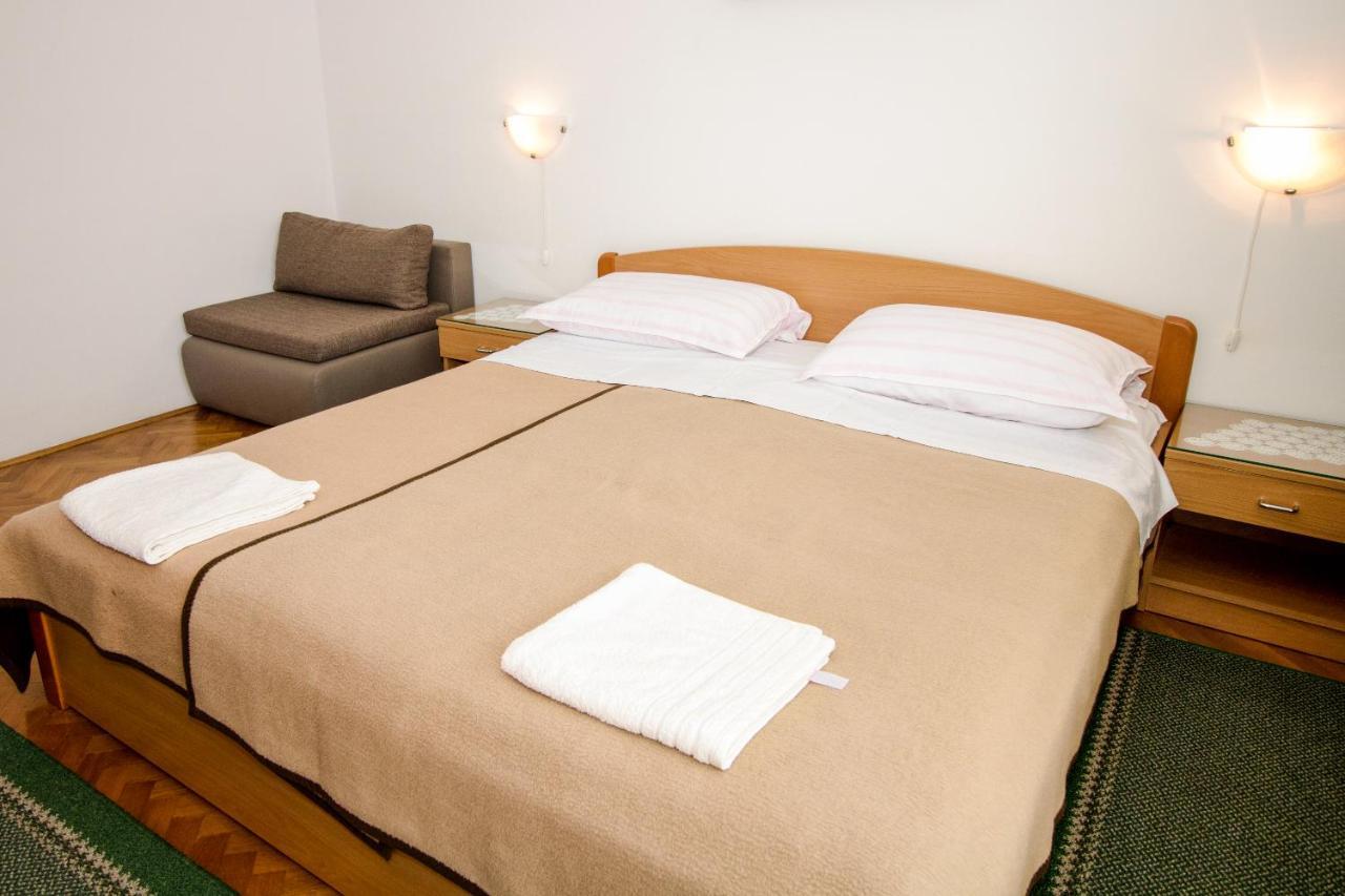 Rooms & Apartment Albina บัชกา ภายนอก รูปภาพ