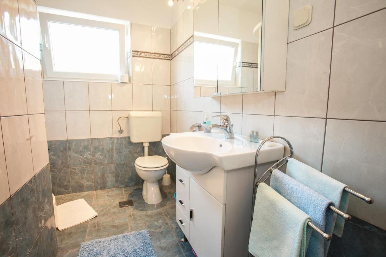 Rooms & Apartment Albina บัชกา ภายนอก รูปภาพ