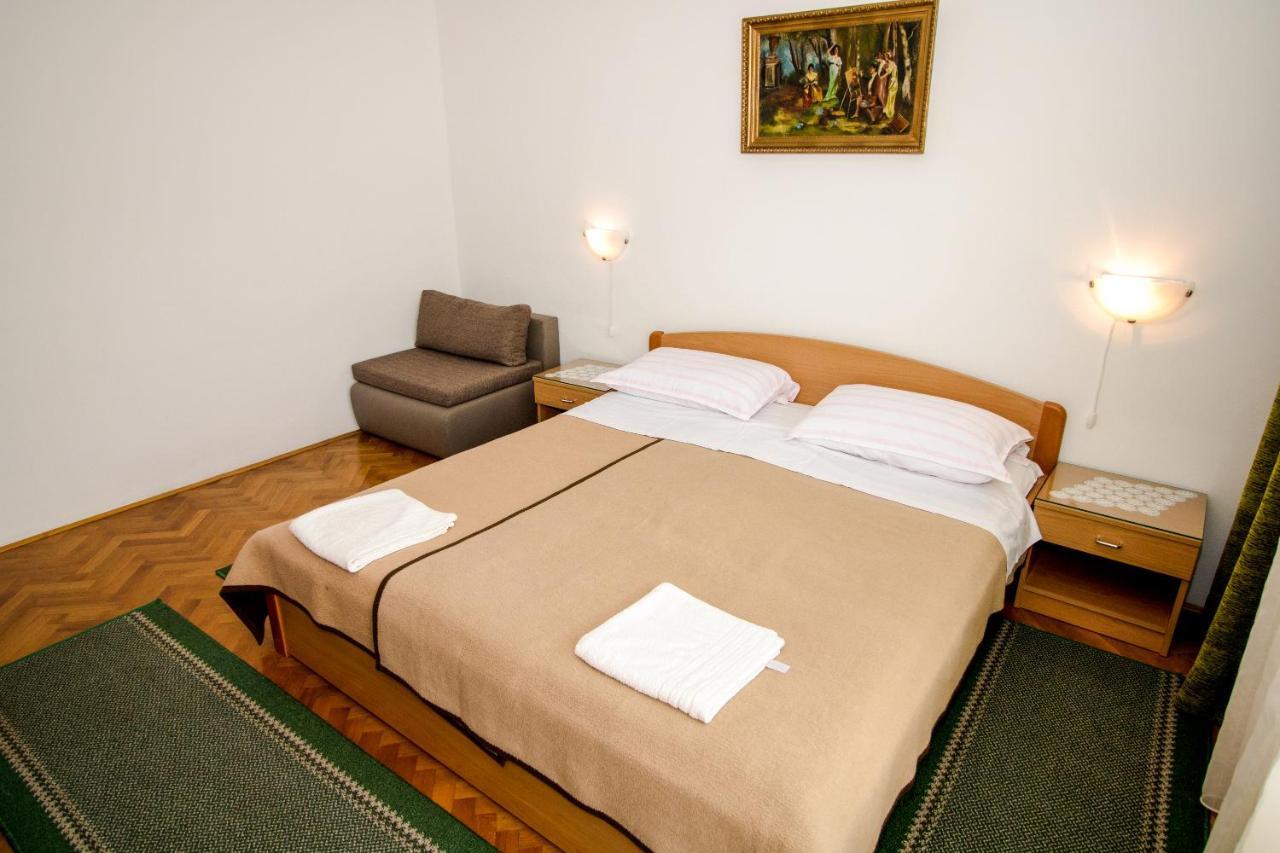 Rooms & Apartment Albina บัชกา ภายนอก รูปภาพ