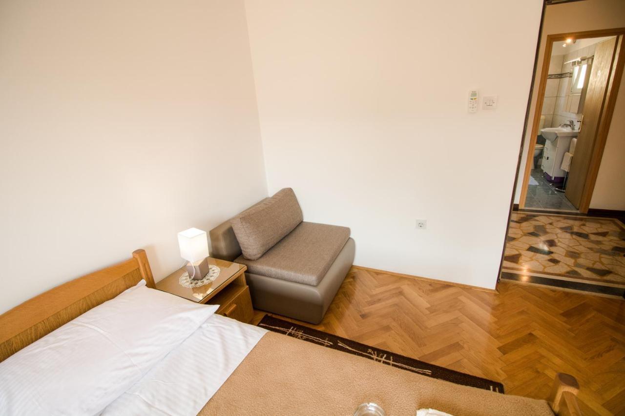 Rooms & Apartment Albina บัชกา ภายนอก รูปภาพ