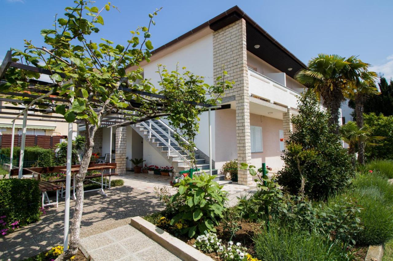 Rooms & Apartment Albina บัชกา ภายนอก รูปภาพ